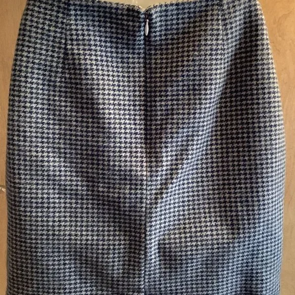 EUC Ann Taylor Petites Brown/Black Skirt  Size:  2P - Picture 3 of 7